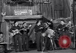 Immagine di Melody Pals bluegrass band Francoforte GERMANIA, 1952, secondo 62 filmato di repertorio 65675028664