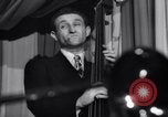 Standbild Jazz Musik bei Eddie Condon's Night Club New York City USA, 1946, aus Sekunde 6 historischem Filmmaterial Videoclip 65675028665