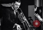 Standbild Jazz Musik bei Eddie Condon's Night Club New York City USA, 1946, aus Sekunde 60 historischem Filmmaterial Videoclip 65675028665