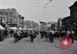 Standbild akademischen Prozessionen Albion Michigan USA, 1920, aus Sekunde 10 historischem Filmmaterial Videoclip 65675028694