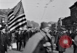 Standbild akademischen Prozessionen Albion Michigan USA, 1920, aus Sekunde 24 historischem Filmmaterial Videoclip 65675028694