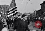 Standbild akademischen Prozessionen Albion Michigan USA, 1920, aus Sekunde 25 historischem Filmmaterial Videoclip 65675028694