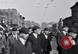 Standbild akademischen Prozessionen Albion Michigan USA, 1920, aus Sekunde 30 historischem Filmmaterial Videoclip 65675028694