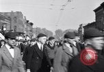 Standbild akademischen Prozessionen Albion Michigan USA, 1920, aus Sekunde 32 historischem Filmmaterial Videoclip 65675028694