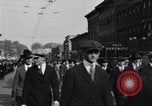 Standbild akademischen Prozessionen Albion Michigan USA, 1920, aus Sekunde 36 historischem Filmmaterial Videoclip 65675028694