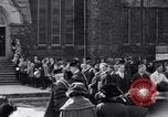 Standbild akademischen Prozessionen Albion Michigan USA, 1920, aus Sekunde 60 historischem Filmmaterial Videoclip 65675028694