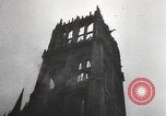 Immagine di Cattedrale di Rouen bombardamento Rouen Normandia Francia, 1944, secondo 4 filmato di repertorio 65675028700