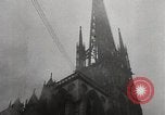 Immagine di Cattedrale di Rouen bombardamento Rouen Normandia Francia, 1944, secondo 30 filmato di repertorio 65675028700