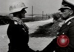 Standbild Deutsche Antiaircraft Crew Deutschland, 1944, aus Sekunde 16 historischem Filmmaterial Videoclip 65675028702
