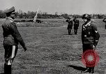 Standbild Deutsche Antiaircraft Crew Deutschland, 1944, aus Sekunde 36 historischem Filmmaterial Videoclip 65675028702