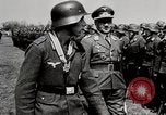 Standbild Deutsche Antiaircraft Crew Deutschland, 1944, aus Sekunde 46 historischem Filmmaterial Videoclip 65675028702