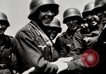 Standbild Deutsche Antiaircraft Crew Deutschland, 1944, aus Sekunde 52 historischem Filmmaterial Videoclip 65675028702