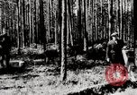 Image construc tentes en bois la Russie, 1944, de la seconde 3 séquences d'archives historiques vidéo 65675028703