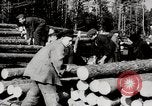 Image construc tentes en bois la Russie, 1944, de la seconde 22 séquences d'archives historiques vidéo 65675028703
