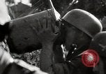 Immagine di Paracadutisti tedeschi a Anzio Beachhead Anzio Italia, 1944, secondo 31 filmato di repertorio 65675028704
