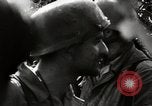 Immagine di Paracadutisti tedeschi a Anzio Beachhead Anzio Italia, 1944, secondo 33 filmato di repertorio 65675028704