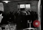 Standbild Adolf Galland allgemeine Der Jagdfleiger besuche AFB Berlin-Staaken Deutschland, 1944, aus Sekunde 46 historischem Filmmaterial Videoclip 65675028706