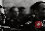 Standbild Adolf Galland allgemeine Der Jagdfleiger besuche AFB Berlin-Staaken Deutschland, 1944, aus Sekunde 62 historischem Filmmaterial Videoclip 65675028706