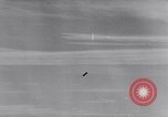 Standbild Kämpfer Messerschmitt Me-109 oder Me-110 Ärmelkanal Atlantischer Ozean, 1944, aus Sekunde 6 historischem Filmmaterial Videoclip 65675028707
