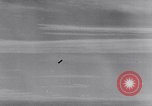 Standbild Kämpfer Messerschmitt Me-109 oder Me-110 Ärmelkanal Atlantischer Ozean, 1944, aus Sekunde 8 historischem Filmmaterial Videoclip 65675028707