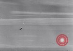 Standbild Kämpfer Messerschmitt Me-109 oder Me-110 Ärmelkanal Atlantischer Ozean, 1944, aus Sekunde 9 historischem Filmmaterial Videoclip 65675028707