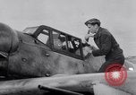Standbild Kämpfer Messerschmitt Me-109 oder Me-110 Ärmelkanal Atlantischer Ozean, 1944, aus Sekunde 57 historischem Filmmaterial Videoclip 65675028707