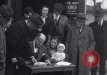 Standbild Fingerabdruck Registrierungen Geneseo New York USA, 1934, aus Sekunde 15 historischem Filmmaterial Videoclip 65675028714