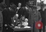 Standbild Fingerabdruck Registrierungen Geneseo New York USA, 1934, aus Sekunde 16 historischem Filmmaterial Videoclip 65675028714