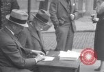 Standbild Fingerabdruck Registrierungen Geneseo New York USA, 1934, aus Sekunde 20 historischem Filmmaterial Videoclip 65675028714