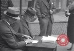 Standbild Fingerabdruck Registrierungen Geneseo New York USA, 1934, aus Sekunde 21 historischem Filmmaterial Videoclip 65675028714
