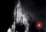 Standbild Bonfire auf der Oregon State Agricultural College Corvallis Oregon USA, 1934, aus Sekunde 16 historischem Filmmaterial Videoclip 65675028715