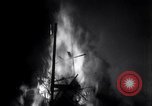 Standbild Bonfire auf der Oregon State Agricultural College Corvallis Oregon USA, 1934, aus Sekunde 17 historischem Filmmaterial Videoclip 65675028715