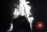 Standbild Bonfire auf der Oregon State Agricultural College Corvallis Oregon USA, 1934, aus Sekunde 21 historischem Filmmaterial Videoclip 65675028715