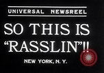 Immagine di Jim Londos e Everett Marshall New York City USA, 1934, secondo 3 filmato di repertorio 65675028718