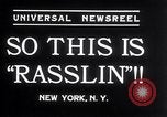 Immagine di Jim Londos e Everett Marshall New York City USA, 1934, secondo 6 filmato di repertorio 65675028718