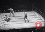 Immagine di Jim Londos e Everett Marshall New York City USA, 1934, secondo 32 filmato di repertorio 65675028718