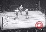 Immagine di Jim Londos e Everett Marshall New York City USA, 1934, secondo 42 filmato di repertorio 65675028718