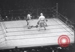 Immagine di Jim Londos e Everett Marshall New York City USA, 1934, secondo 55 filmato di repertorio 65675028718