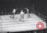 Immagine di Jim Londos e Everett Marshall New York City USA, 1934, secondo 61 filmato di repertorio 65675028718