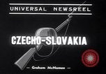 Standbild deutsche Truppen marschieren in der Tschechoslowakei Brünn Mähren Tschechoslowakei, 1939, aus Sekunde 7 historischem Filmmaterial Videoclip 65675028720