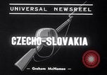Standbild deutsche Truppen marschieren in der Tschechoslowakei Brünn Mähren Tschechoslowakei, 1939, aus Sekunde 8 historischem Filmmaterial Videoclip 65675028720
