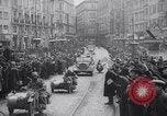 Standbild deutsche Truppen marschieren in der Tschechoslowakei Brünn Mähren Tschechoslowakei, 1939, aus Sekunde 11 historischem Filmmaterial Videoclip 65675028720