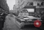 Standbild deutsche Truppen marschieren in der Tschechoslowakei Brünn Mähren Tschechoslowakei, 1939, aus Sekunde 23 historischem Filmmaterial Videoclip 65675028720