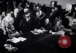 Standbild FBI-Beamten erfassen Spione New York United States USA, 1941, aus Sekunde 62 historischem Filmmaterial Videoclip 65675028727