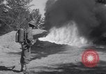 Standbild US Army mit Flammenwerfern Fort Belvoir Virginia USA, 1941, aus Sekunde 21 historischem Filmmaterial Videoclip 65675028729