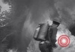 Standbild US Army mit Flammenwerfern Fort Belvoir Virginia USA, 1941, aus Sekunde 37 historischem Filmmaterial Videoclip 65675028729