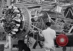 Image Production de Vultee BT-13 avions Downey California USA, 1941, de la seconde 25 séquences d'archives historiques vidéo 65675028730