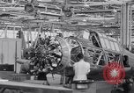 Image Production de Vultee BT-13 avions Downey California USA, 1941, de la seconde 28 séquences d'archives historiques vidéo 65675028730
