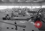 Image Production de Vultee BT-13 avions Downey California USA, 1941, de la seconde 36 séquences d'archives historiques vidéo 65675028730