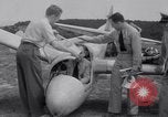 Standbild Heer und Marine Beamten fliegen Segelflugzeuge Elmira New York USA, 1941, aus Sekunde 16 historischem Filmmaterial Videoclip 65675028732